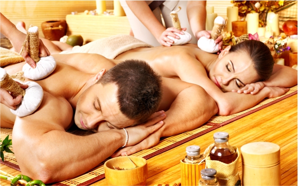 Herbal aromatic massage